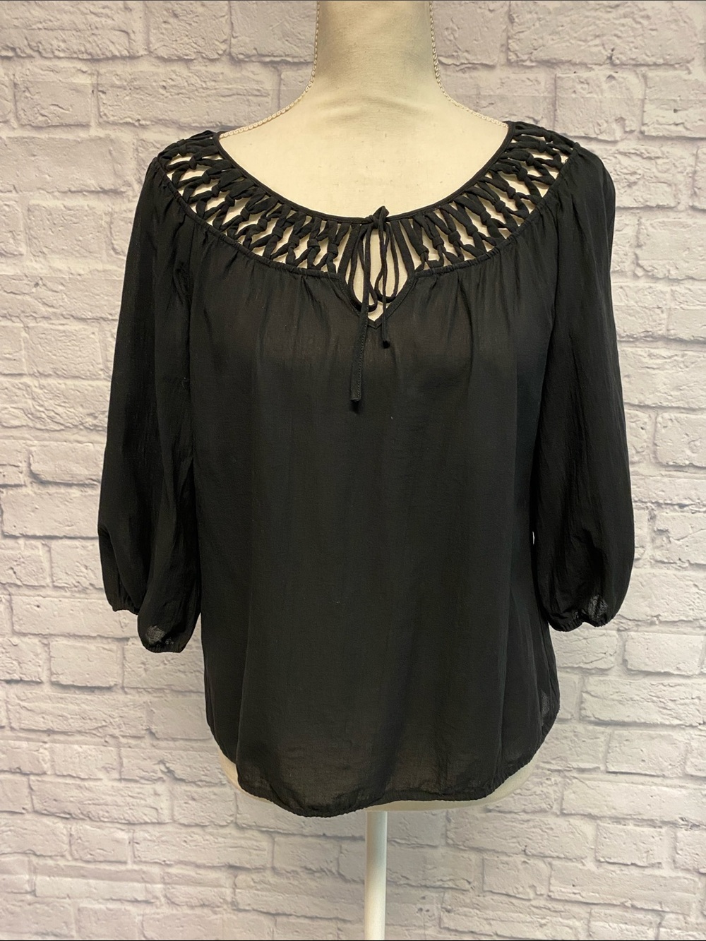 Trina Turk Black Lattice Peasant Top Size P